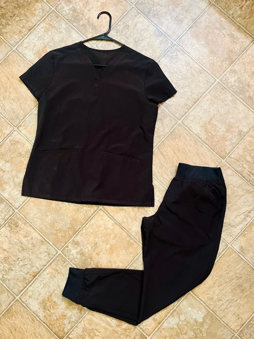 Dagacci Scrub Set Black V-Neck Top Jogger Pants Size S GUC